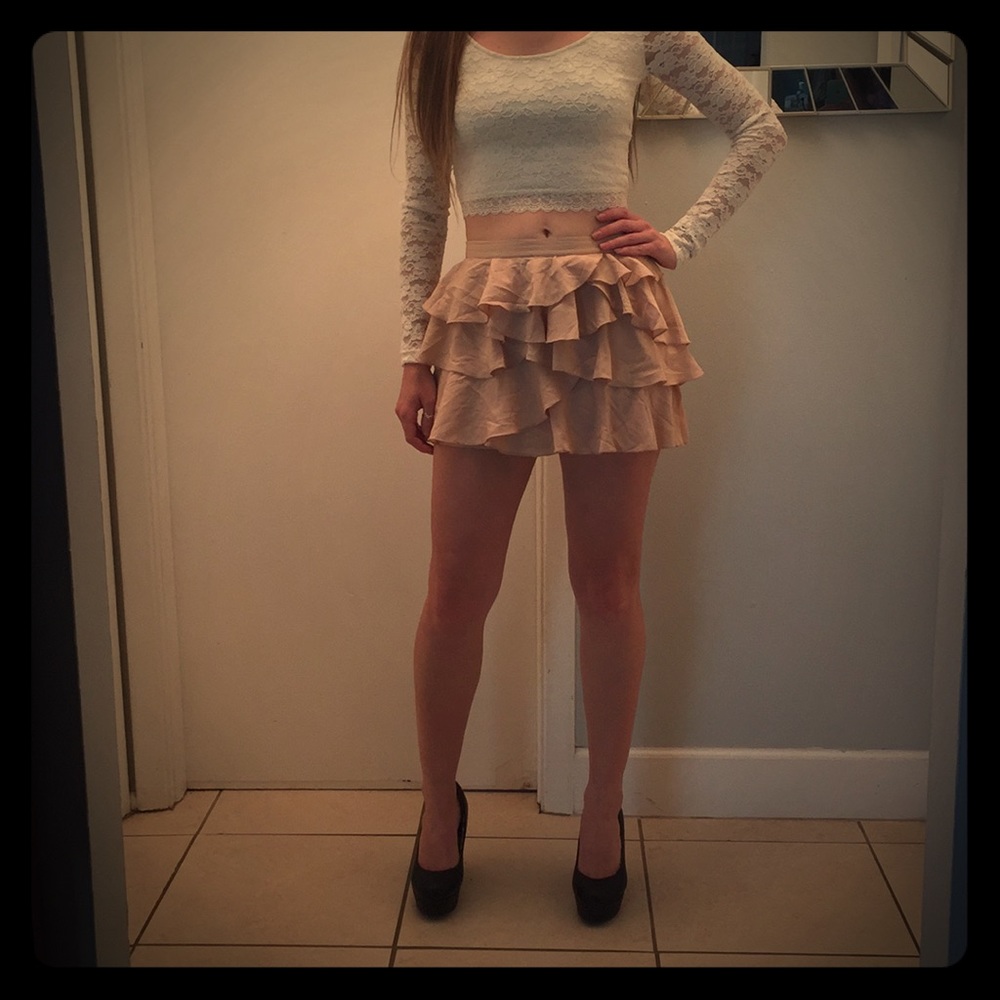 Ruffled blush mini skirt